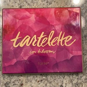 Tart Tartelette in bloom eye shadow palette
